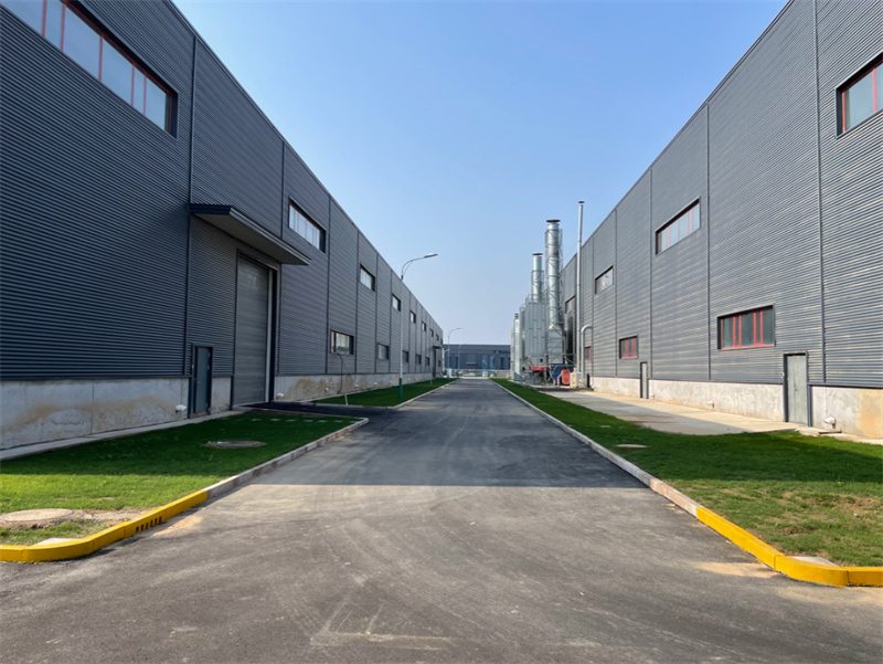 Corporate Exterior07